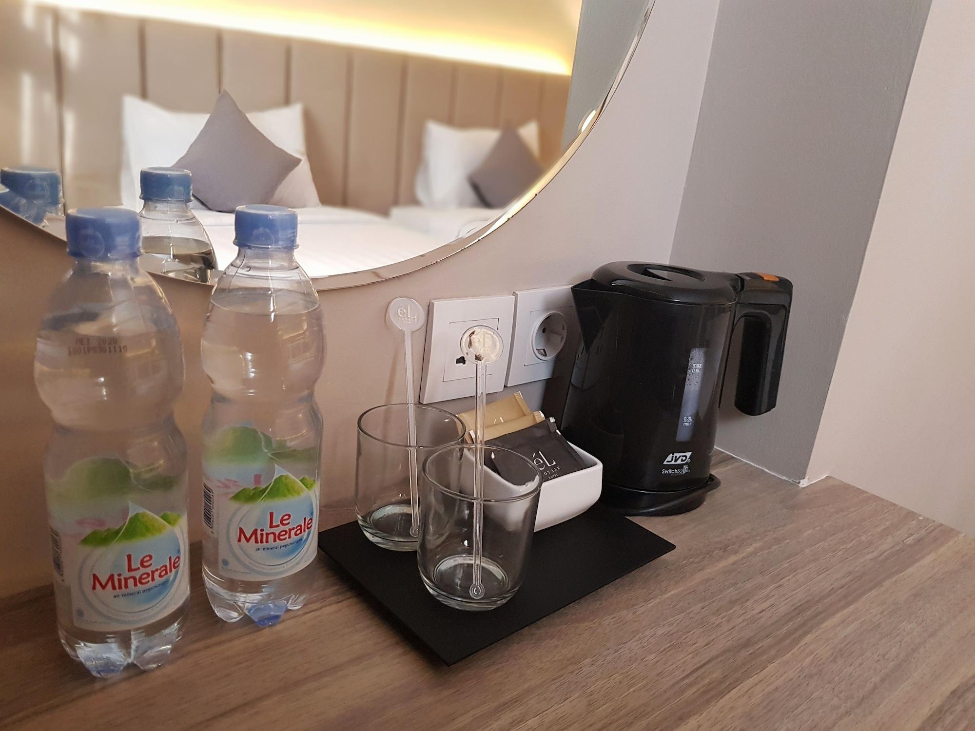 El Hotel Yogyakarta Malioboro Экстерьер фото
